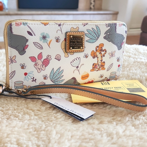 NWT Dooney & Bourke Disney Parks Winnie The Pooh & Friends 3/4 Zip Long Wallet - Picture 14 of 17